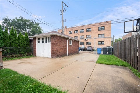 Tiny photo for 6520 N Fairfield Avenue, Chicago, IL 60645 (MLS # 12742365)