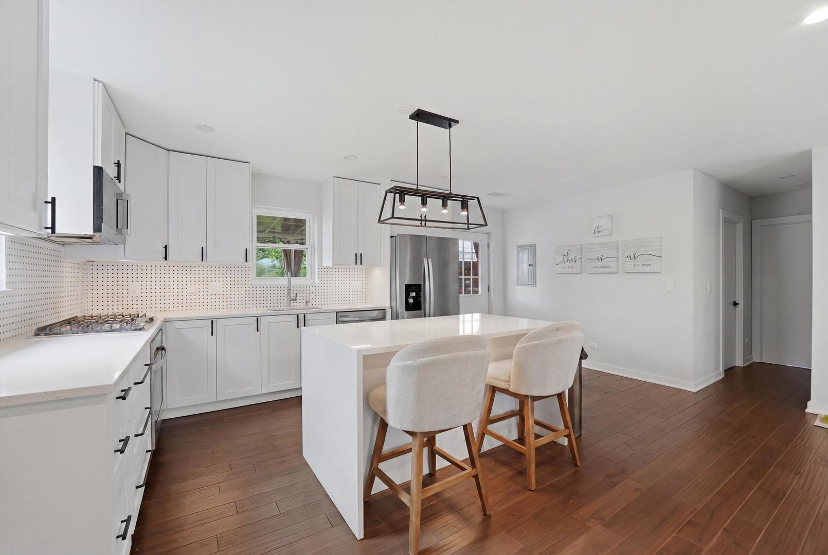 290 E Norman Lane