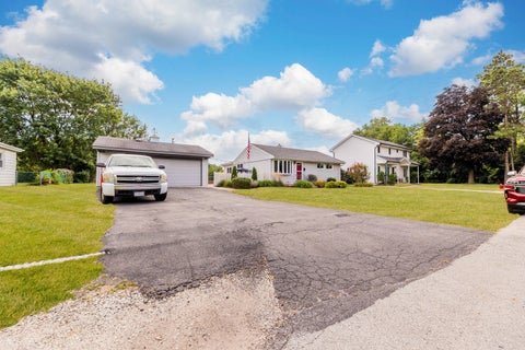 Tiny photo for 7423 W 113th Place, Worth, IL 60482 (MLS # 12751779)