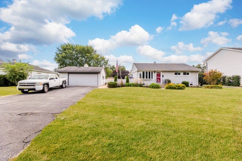 Tiny photo for 7423 W 113th Place, Worth, IL 60482 (MLS # 12751779)
