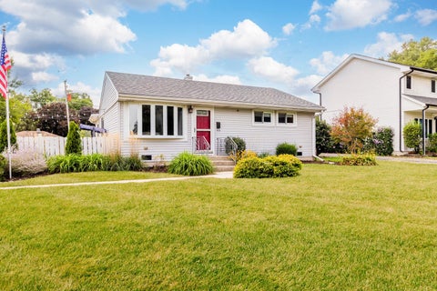 Tiny photo for 7423 W 113th Place, Worth, IL 60482 (MLS # 12751779)
