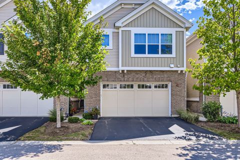 Photo of 3222 N Heritage Lane, Arlington Heights, IL 60004 (MLS # 12416949)