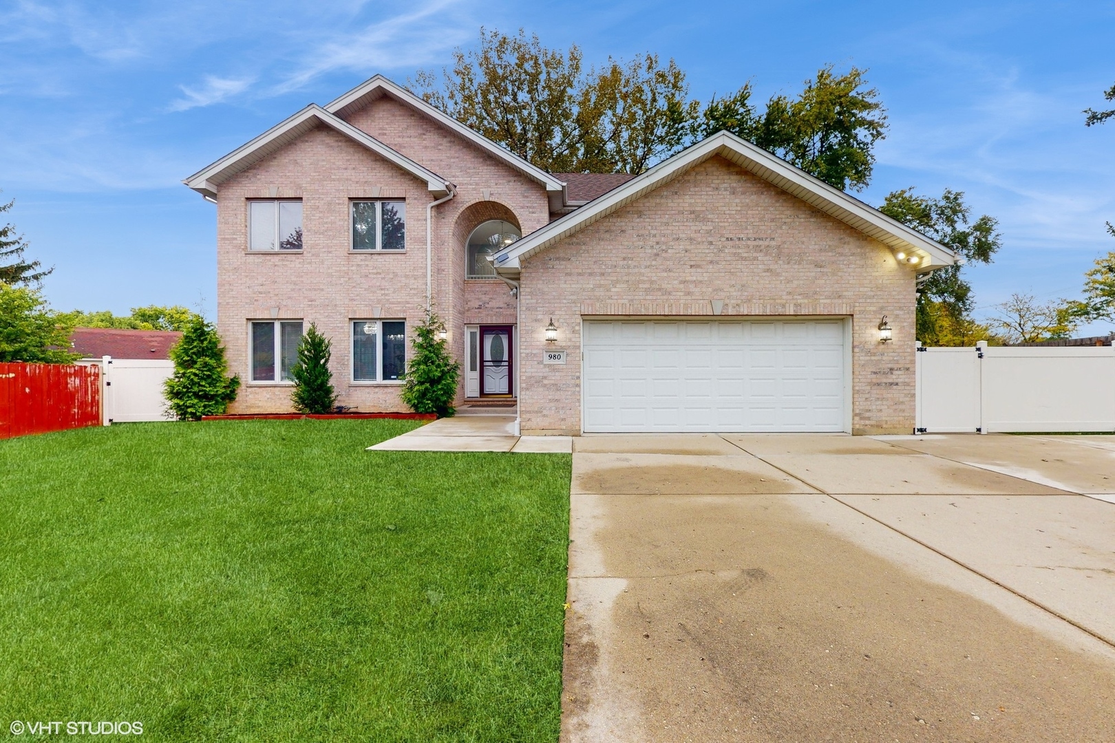 980 Lucinda Drive
