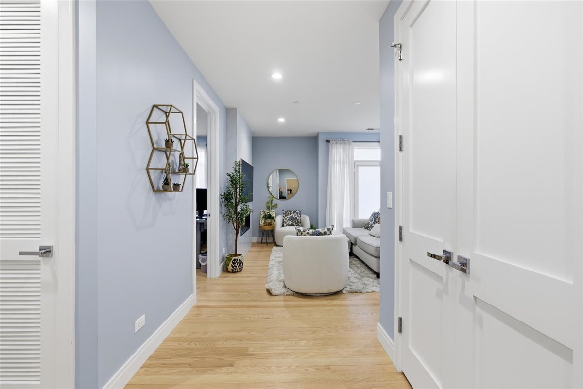 715 South Boulevard 301