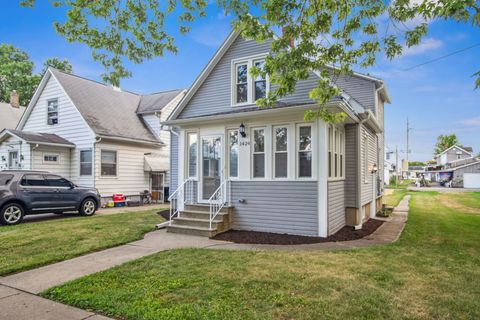 Tiny photo for 1424 Clark Street, DeKalb, IL 60115 (MLS # 12541590)