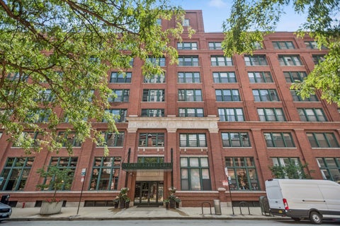 Photo of 411 W Ontario Street #322, Chicago, IL 60654 (MLS # 12697806)