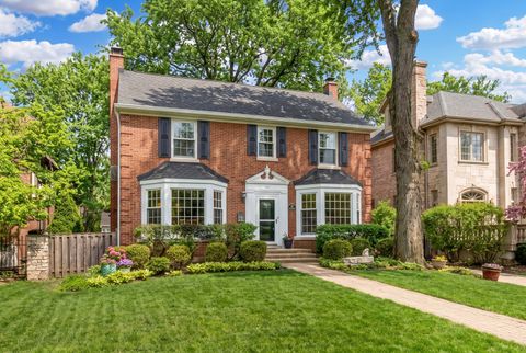 Tiny photo for 831 S Prospect Avenue, Park Ridge, IL 60068 (MLS # 12624279)