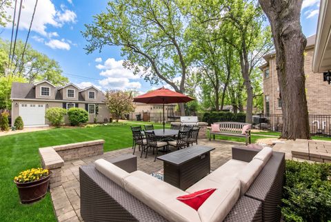 Tiny photo for 831 S Prospect Avenue, Park Ridge, IL 60068 (MLS # 12624279)
