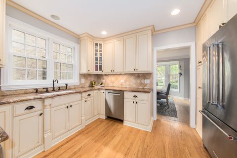 Tiny photo for 831 S Prospect Avenue, Park Ridge, IL 60068 (MLS # 12624279)