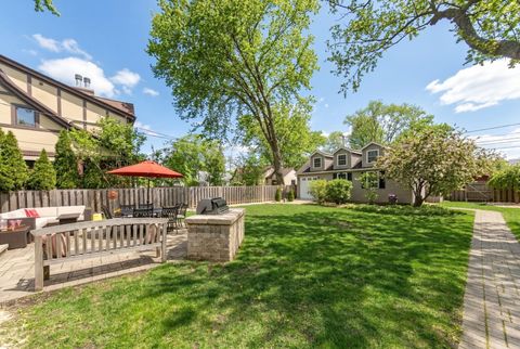Tiny photo for 831 S Prospect Avenue, Park Ridge, IL 60068 (MLS # 12624279)