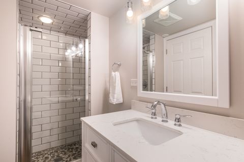 Tiny photo for 831 S Prospect Avenue, Park Ridge, IL 60068 (MLS # 12624279)