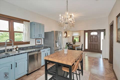Tiny photo for 718 Hickory Street, Lemont, IL 60439 (MLS # 12727958)