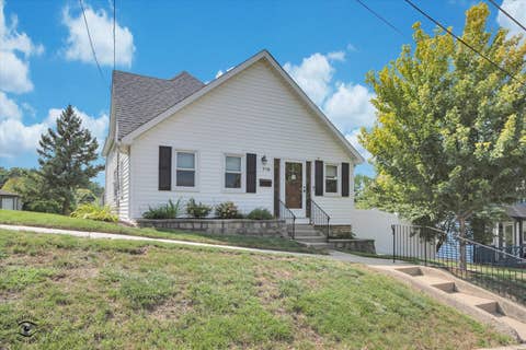 Photo of 718 Hickory Street, Lemont, IL 60439 (MLS # 12727958)