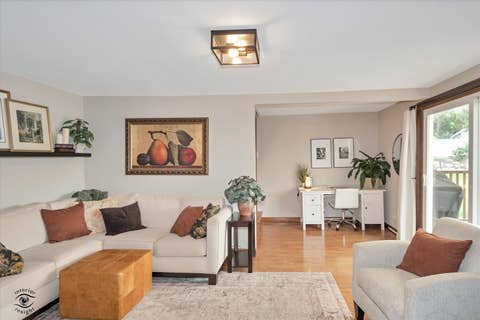 Tiny photo for 718 Hickory Street, Lemont, IL 60439 (MLS # 12727958)