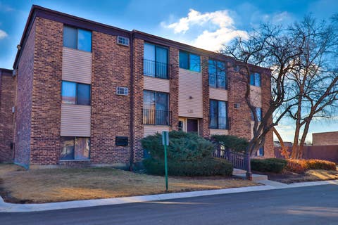 Photo of 170 DUNTEMAN Drive #301, Glendale Heights, IL 60139 (MLS # 12682074)