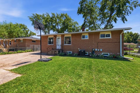 Tiny photo for 322 E Alden Drive, Addison, IL 60101 (MLS # 12699876)