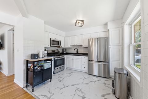 Tiny photo for 322 E Alden Drive, Addison, IL 60101 (MLS # 12699876)