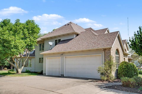 Tiny photo for 3160 Lundy Lane, Bettendorf, IA 52722 (MLS # 12649704)