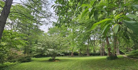 Tiny photo for 1608 Briarwood Drive, Carbondale, IL 62901 (MLS # 100000103)