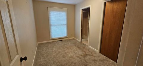 Tiny photo for 1608 Briarwood Drive, Carbondale, IL 62901 (MLS # 100000103)