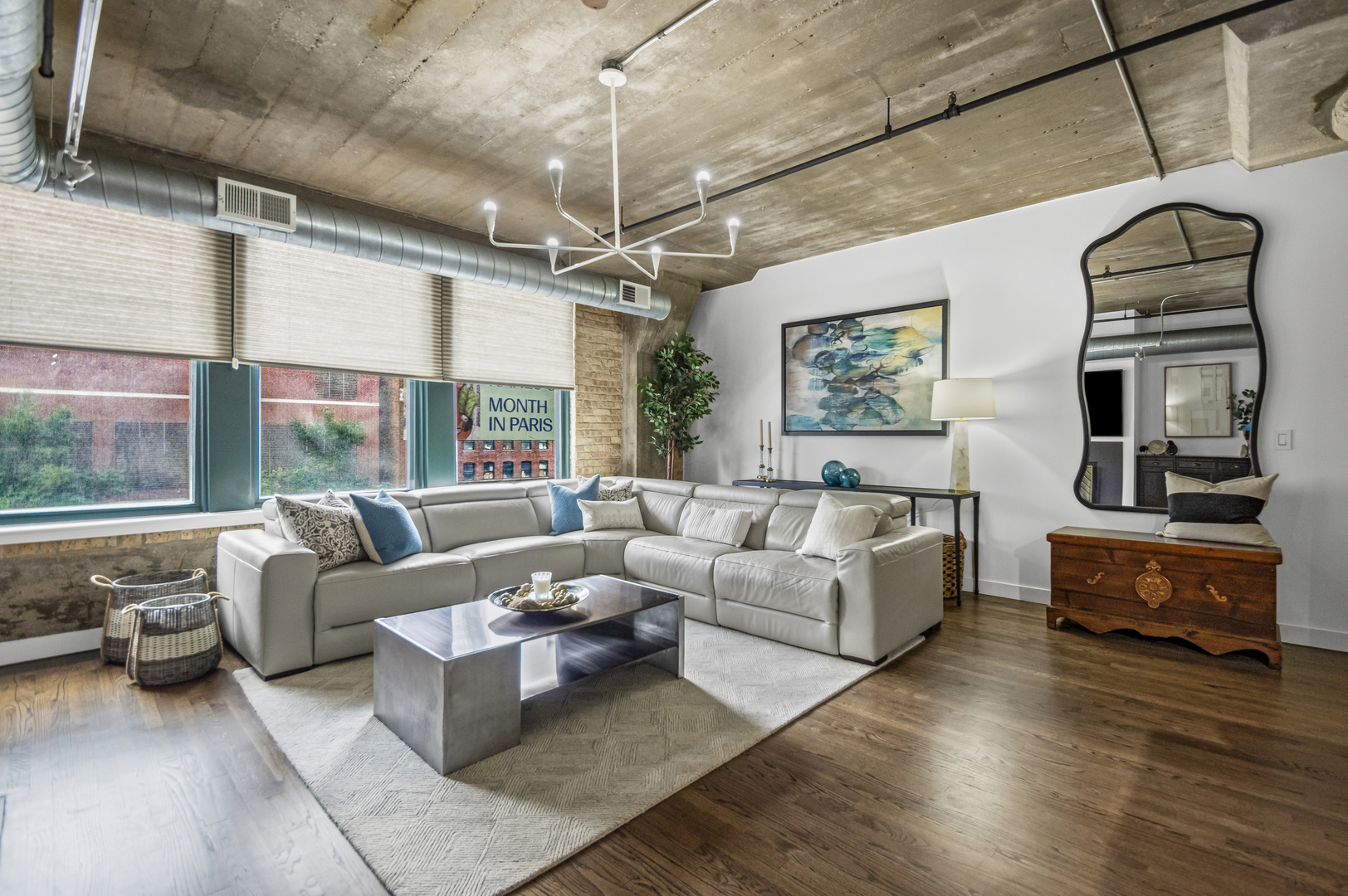 411 W Ontario Street 323