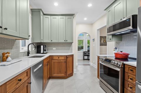 Tiny photo for 4549 N Springfield Avenue, Chicago, IL 60625 (MLS # 12629485)