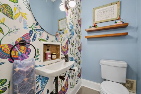 Tiny photo for 4549 N Springfield Avenue, Chicago, IL 60625 (MLS # 12629485)