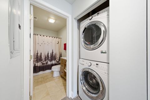 Tiny photo for 2342 W Rosemont Avenue #1, Chicago, IL 60659 (MLS # 12571670)