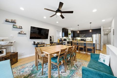 Tiny photo for 2342 W Rosemont Avenue #1, Chicago, IL 60659 (MLS # 12571670)