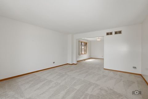Tiny photo for 21200 Alessandra Drive, Matteson, IL 60443 (MLS # 12622185)