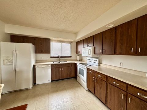 Tiny photo for 2416 Heritage Drive, Champaign, IL 61822 (MLS # 12477901)