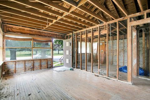 Tiny photo for 1327 S Wolf Road, Hillside, IL 60162 (MLS # 12472952)