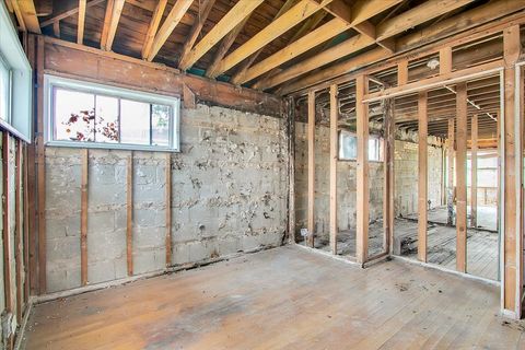 Tiny photo for 1327 S Wolf Road, Hillside, IL 60162 (MLS # 12472952)