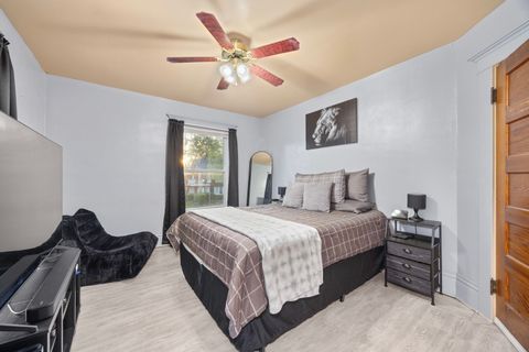Tiny photo for 427 Grand Avenue, Aurora, IL 60506 (MLS # 12614051)