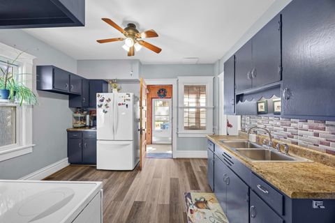 Tiny photo for 427 Grand Avenue, Aurora, IL 60506 (MLS # 12614051)