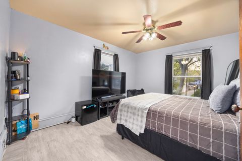 Tiny photo for 427 Grand Avenue, Aurora, IL 60506 (MLS # 12614051)