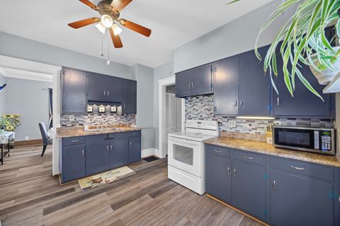 Tiny photo for 427 Grand Avenue, Aurora, IL 60506 (MLS # 12614051)