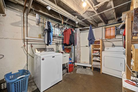 Tiny photo for 427 Grand Avenue, Aurora, IL 60506 (MLS # 12614051)