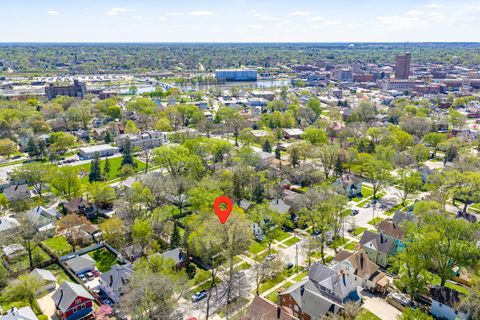 Tiny photo for 427 Grand Avenue, Aurora, IL 60506 (MLS # 12614051)