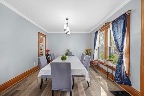 Tiny photo for 427 Grand Avenue, Aurora, IL 60506 (MLS # 12614051)