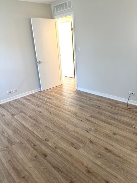 Tiny photo for 5101 Carriageway Drive #201, Rolling Meadows, IL 60008 (MLS # 12599569)