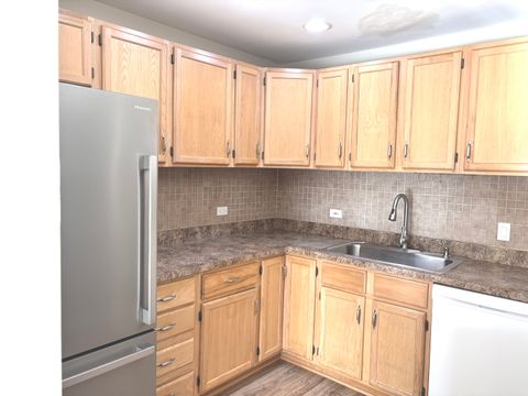 Tiny photo for 5101 Carriageway Drive #201, Rolling Meadows, IL 60008 (MLS # 12599569)