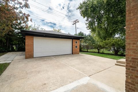 Tiny photo for 2601 W 98th Place, Evergreen Park, IL 60805 (MLS # 12498660)