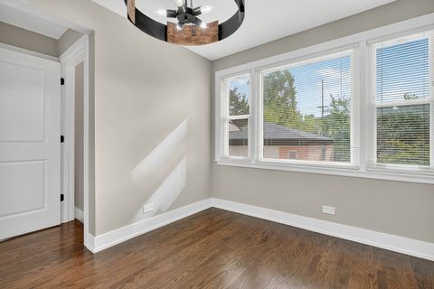 Tiny photo for 2601 W 98th Place, Evergreen Park, IL 60805 (MLS # 12498660)