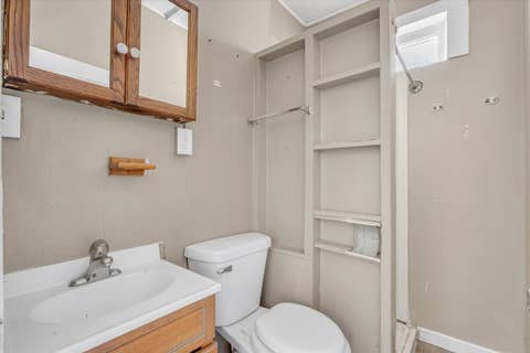 Tiny photo for 1125 W 5th Street, Davenport, IA 52802 (MLS # 12674433)