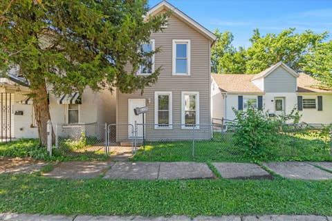 Photo of 1125 W 5th Street, Davenport, IA 52802 (MLS # 12674433)