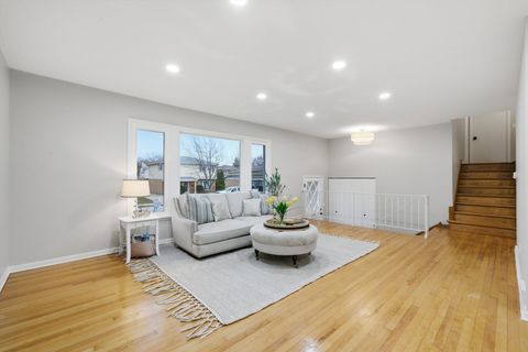 Tiny photo for 9248 N Maryland Street, Niles, IL 60714 (MLS # 12585421)