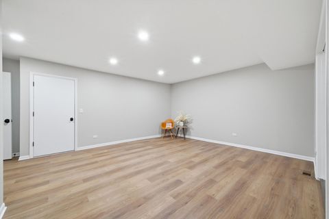 Tiny photo for 9248 N Maryland Street, Niles, IL 60714 (MLS # 12585421)