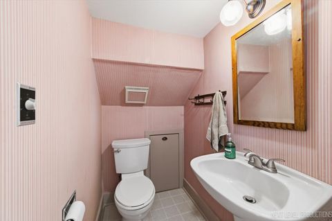 Tiny photo for 622 Edison Street, Geneva, IL 60134 (MLS # 12632417)