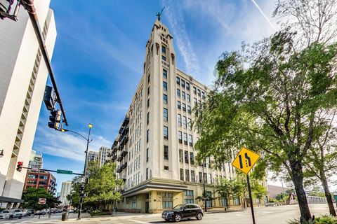 Photo of 758 N LARRABEE Street #509, Chicago, IL 60654 (MLS # 12605059)